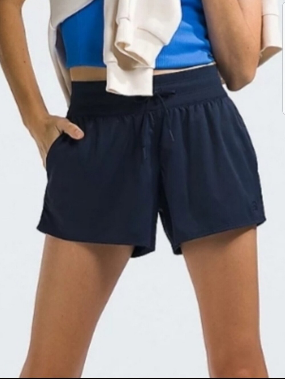NEW! The North Face Women's Aphrodite Shorts 4 in sz Medium NWT NAVY